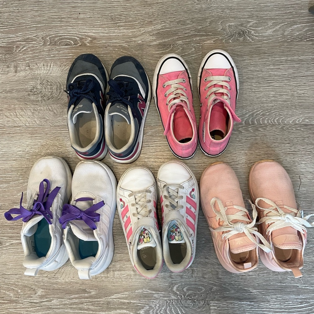 Bundle: Girls Sneakers
